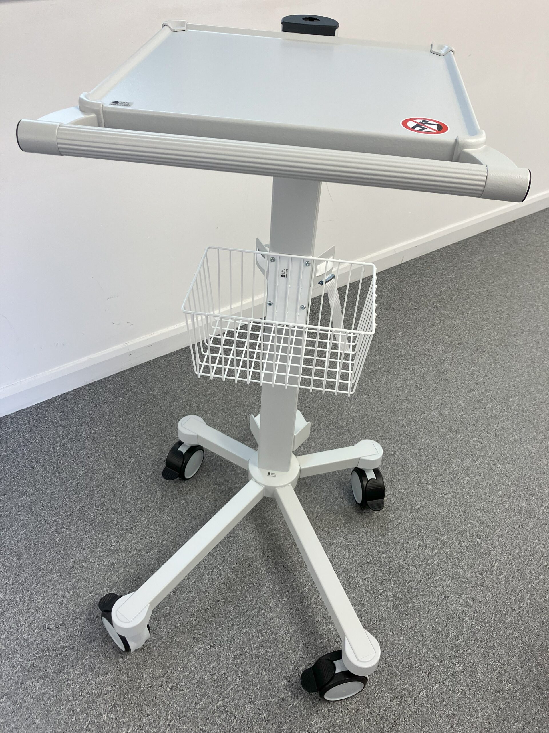 cryo-trolley-front